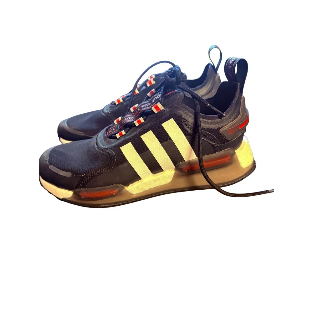 Adidas NMD_V3 Kids Core Black Solar Red Sneakers GY4287 Size 5.5Y